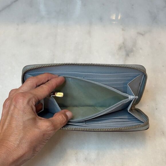 Coach Cross Grain Leather Full Zip Continental Wallet - Picture 14 of 16